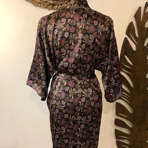 Victoria’s Secret Robe - Picture 5 of 14